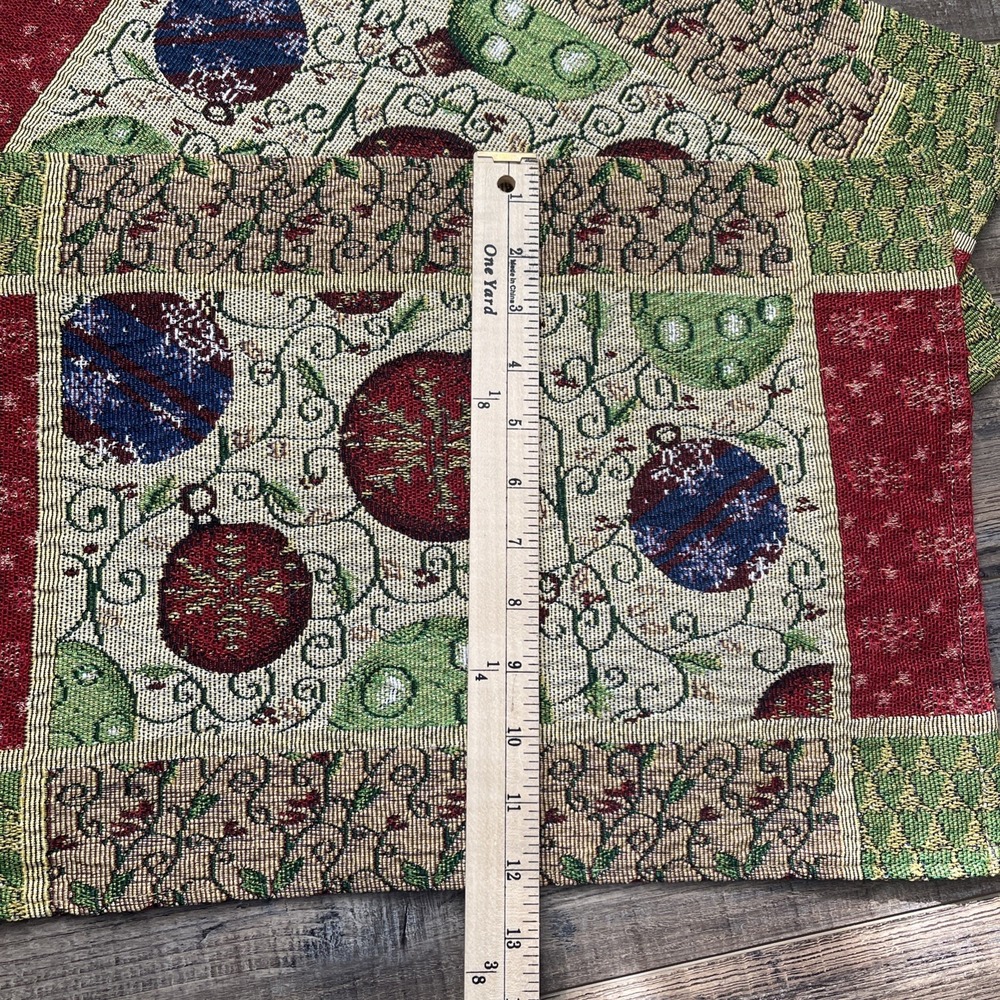Set‎ of 4 Christmas Ball Ornaments Tapestry Placemats - Picture 4 of 5